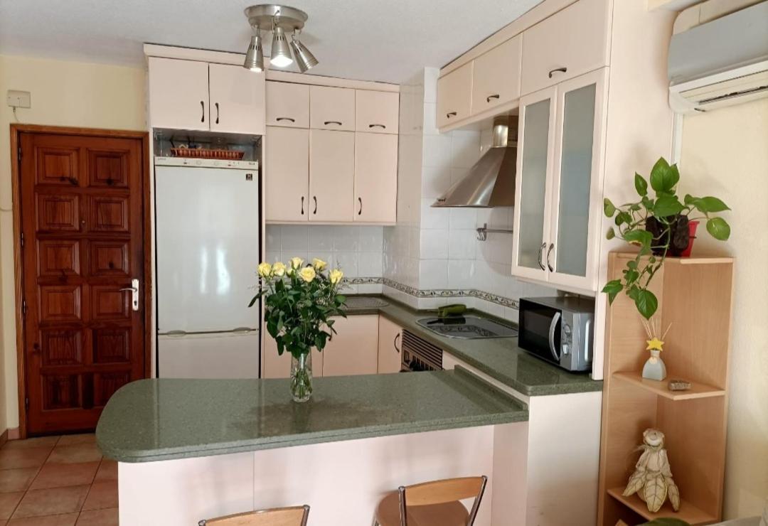 Apartamento En La Mejor Zona De Santa Cruz Apartment Екстериор снимка